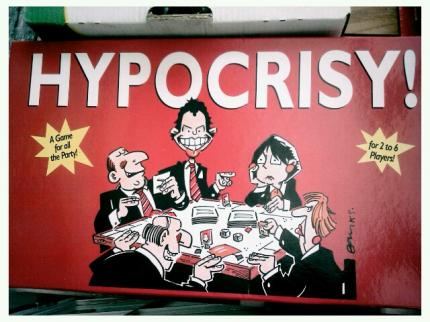 Hypocrisy e' un gioco da tavola che ho trovato a