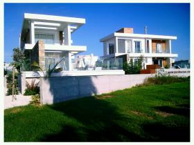 Case sulla spiaggia, Cipro