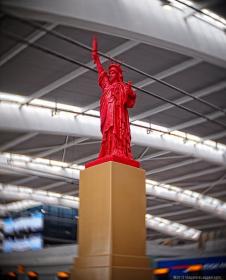 La Statua della Liberta' di Heathrow