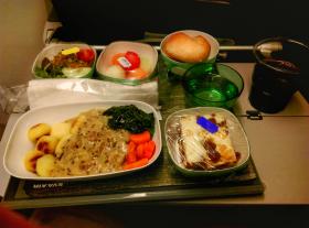 Cena (o colazione?) su un volo Eva Air