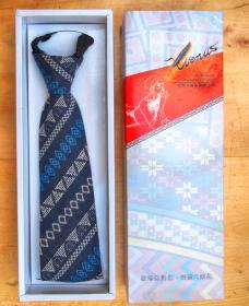 Una cravatta aborigena
