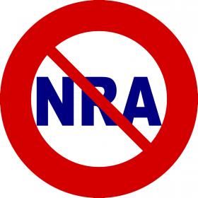 Per viaggiare più sicuri negli Stati Uniti, boicottiamo la NRA