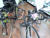 Una bici Aleoca in vendita al Carrefour di Suntec City